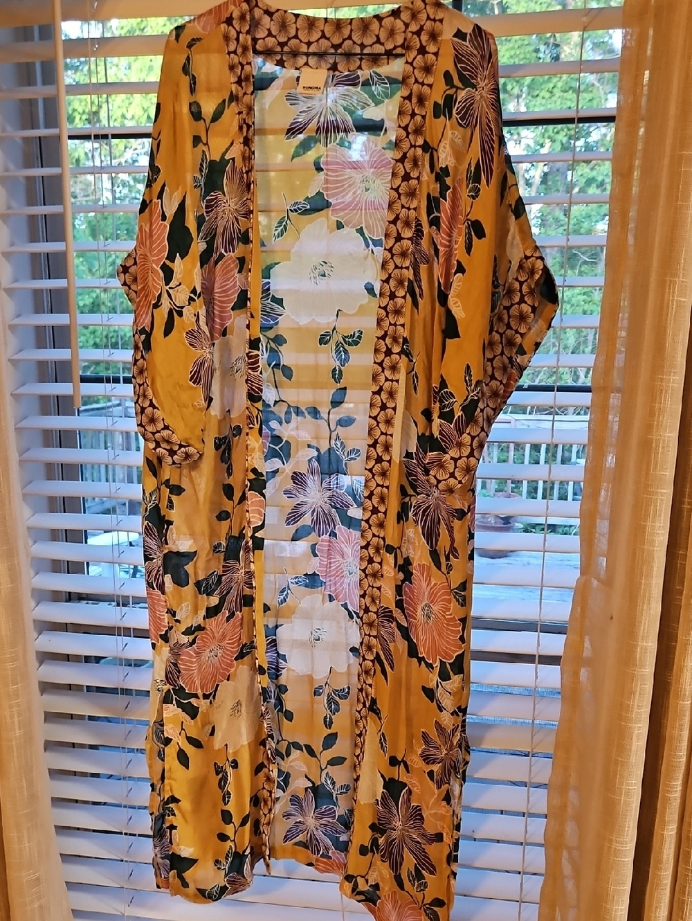 Floral Kimono Top In Yellow Gold With Tropic Floral Print